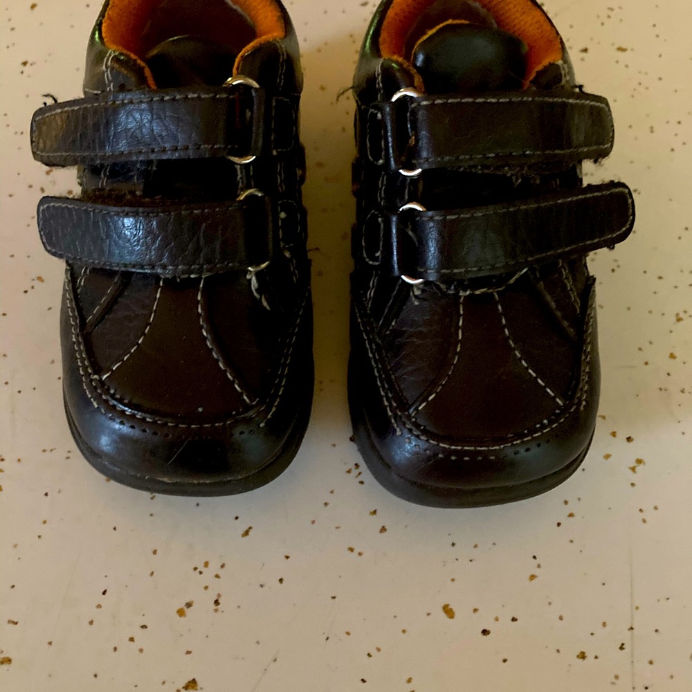 Smart fit toddler shoes